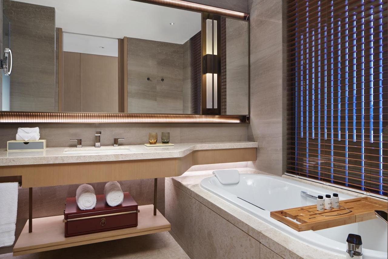 Sheraton Yunfu Xinxing Hotel Екстериор снимка