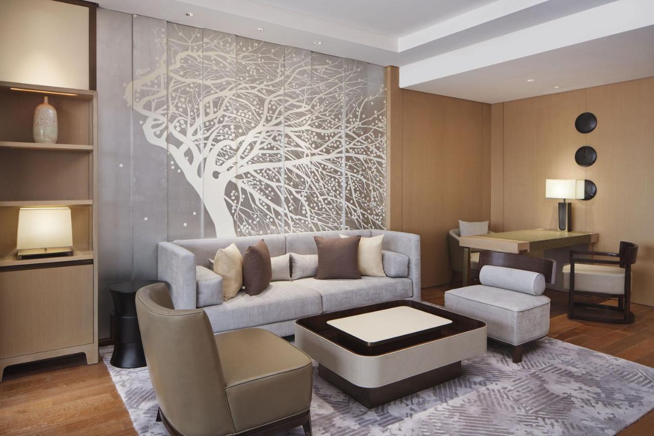 Sheraton Yunfu Xinxing Hotel Екстериор снимка