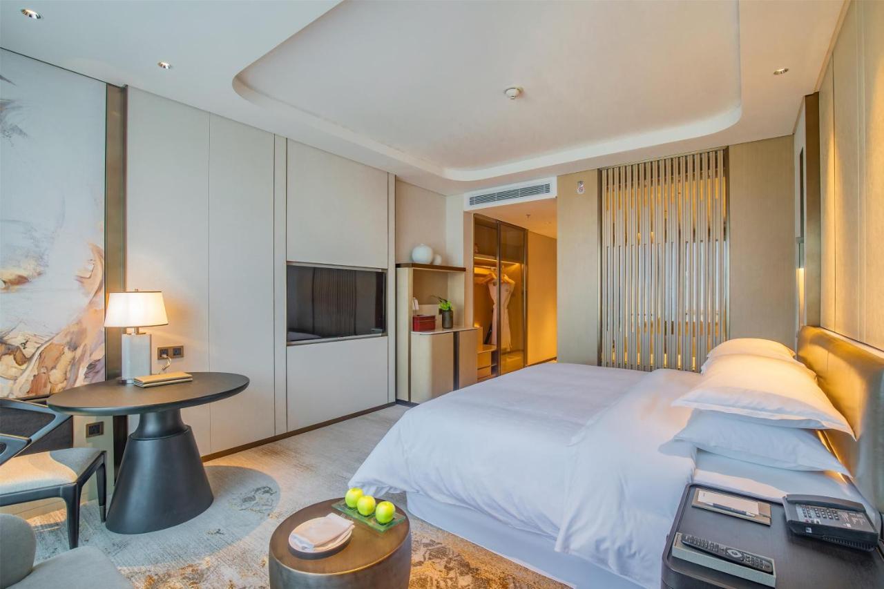 Sheraton Yunfu Xinxing Hotel Екстериор снимка
