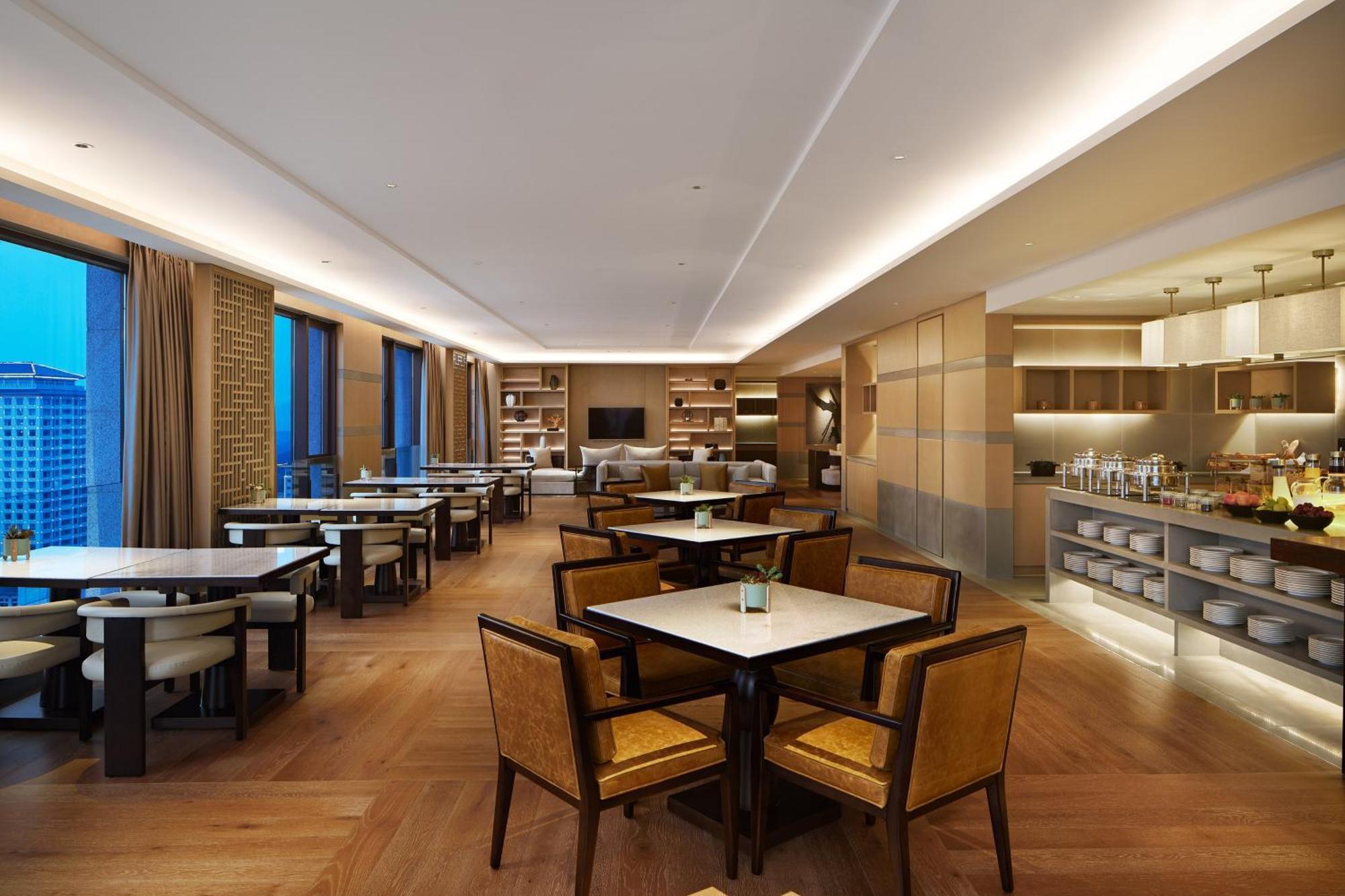 Sheraton Yunfu Xinxing Hotel Екстериор снимка