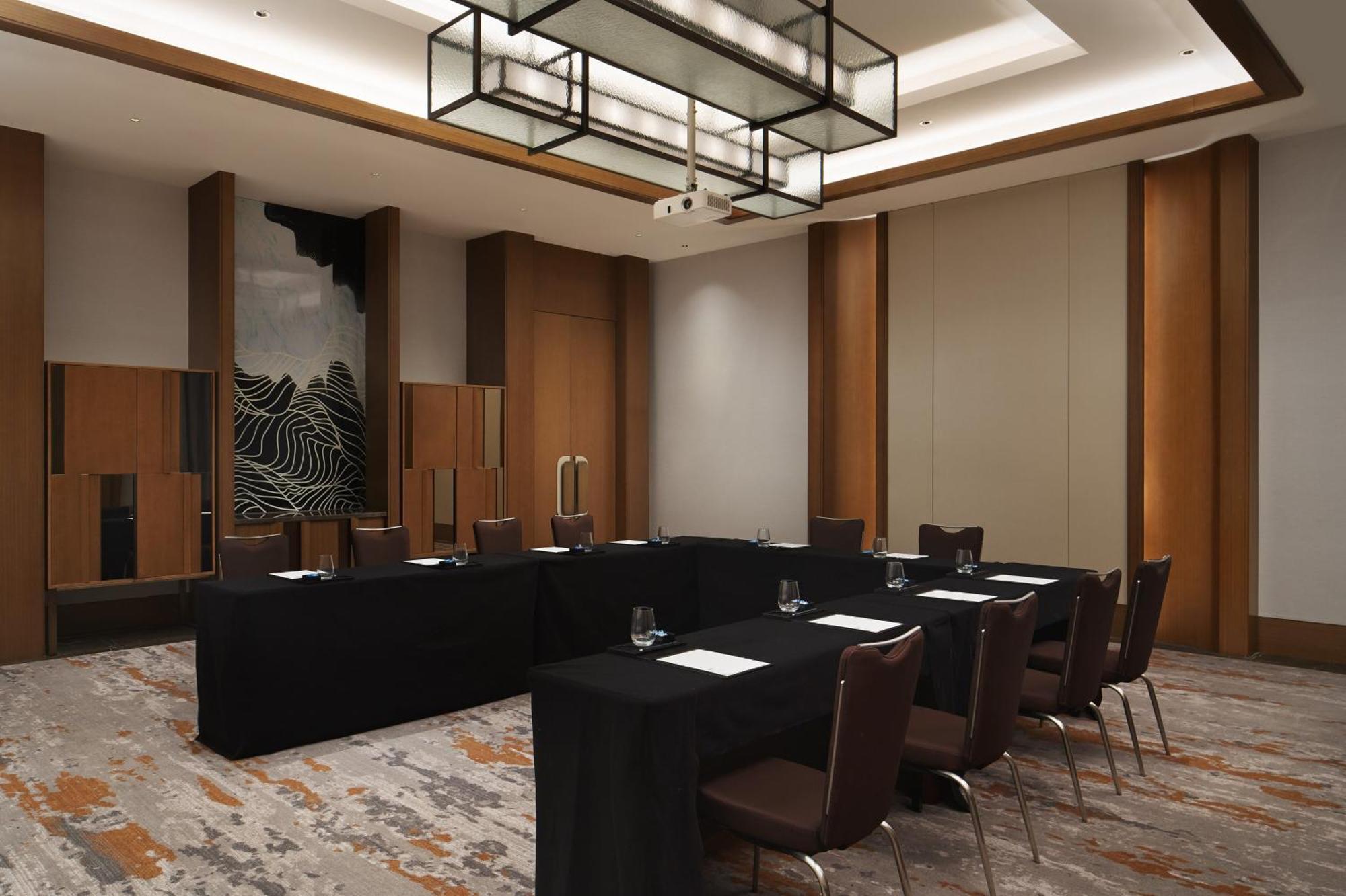 Sheraton Yunfu Xinxing Hotel Екстериор снимка