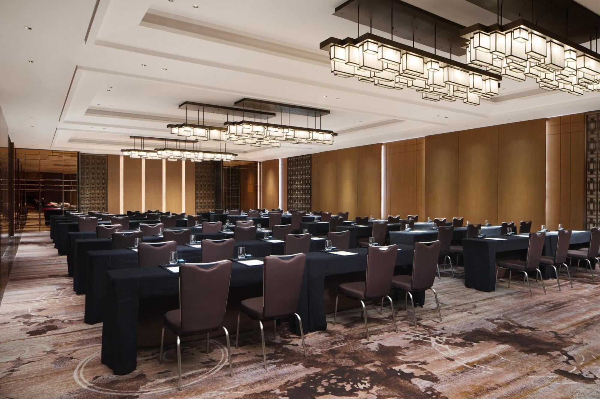 Sheraton Yunfu Xinxing Hotel Екстериор снимка