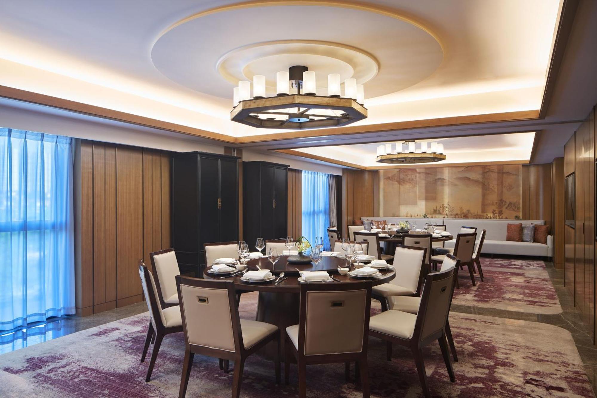 Sheraton Yunfu Xinxing Hotel Екстериор снимка