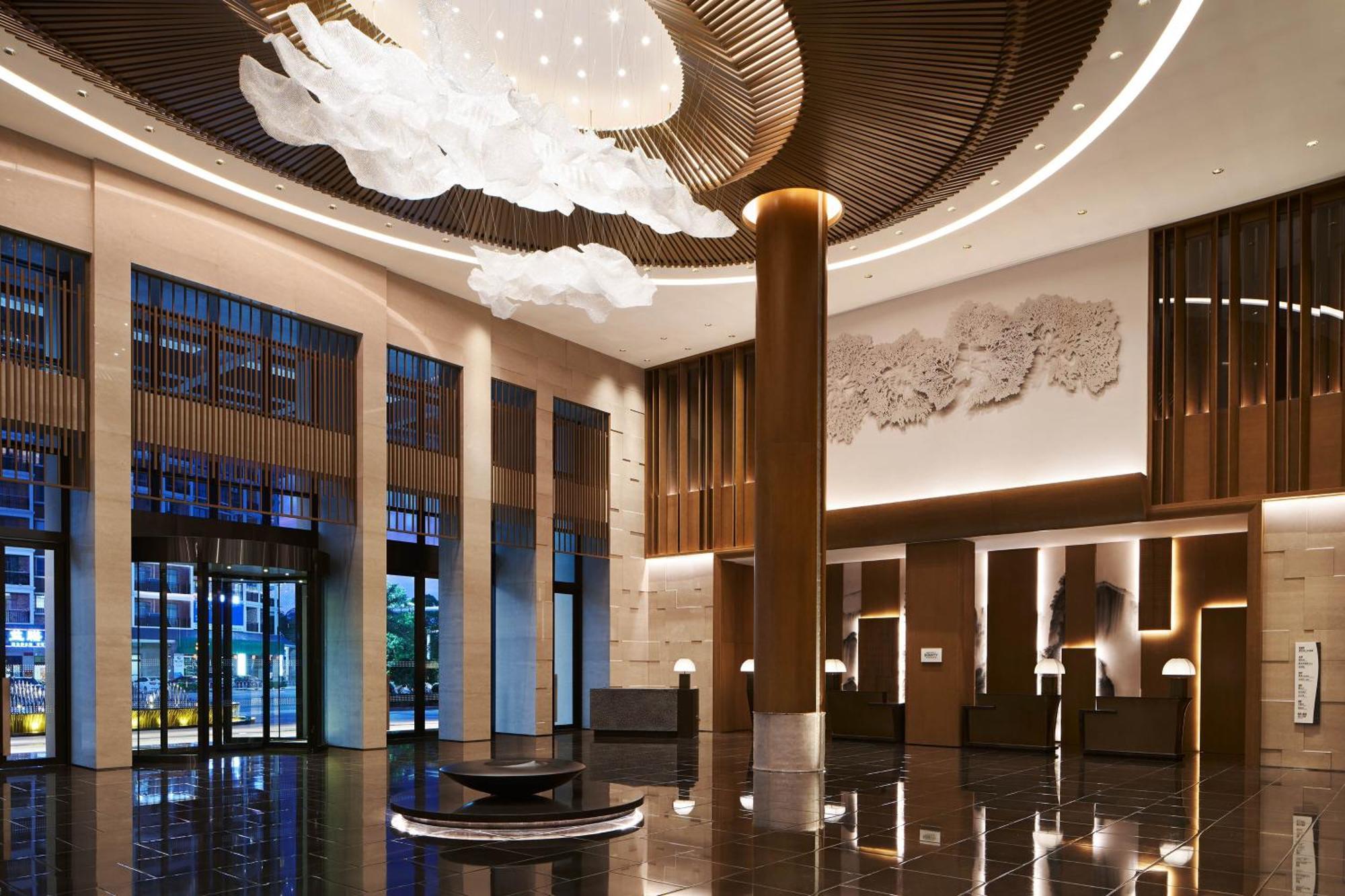 Sheraton Yunfu Xinxing Hotel Екстериор снимка