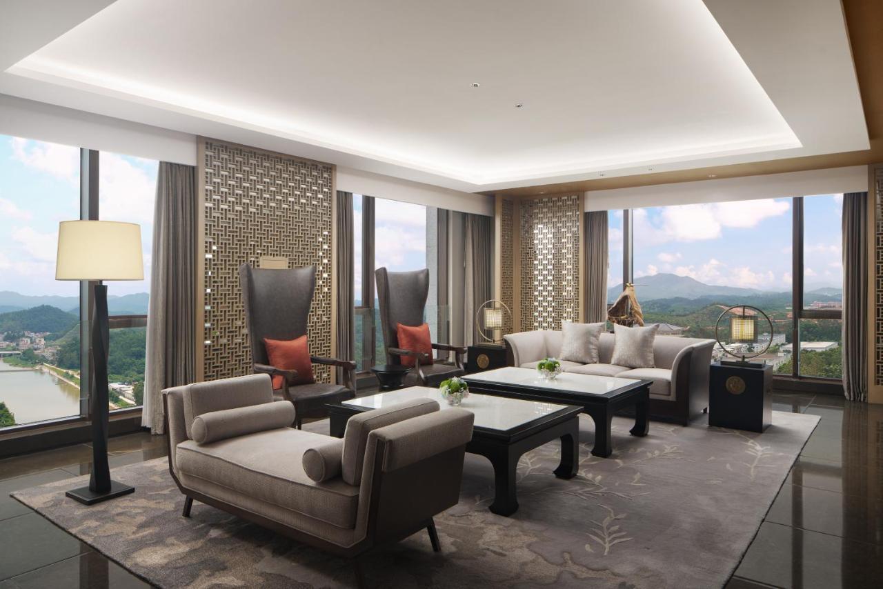 Sheraton Yunfu Xinxing Hotel Екстериор снимка